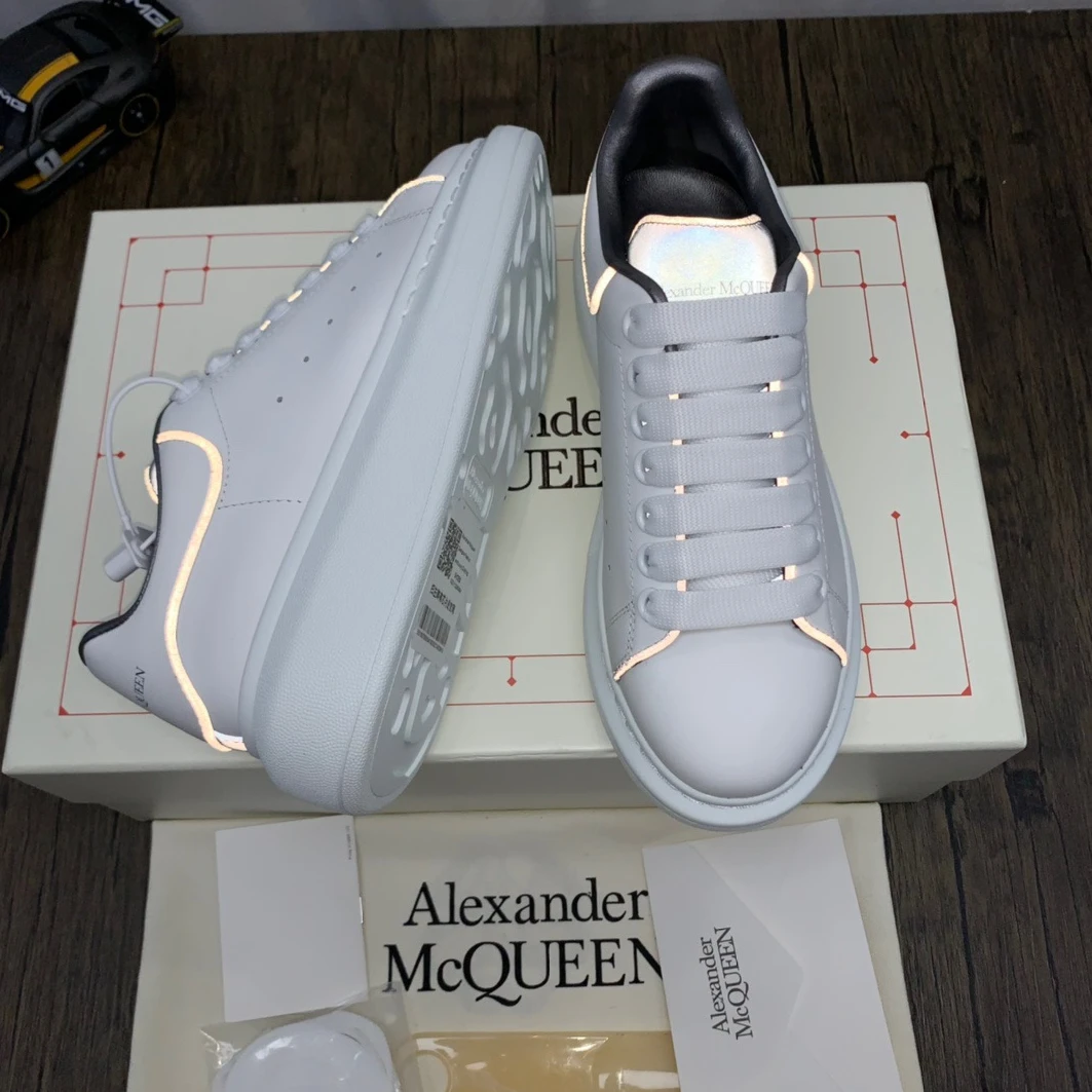 4753 McQuen 561123WHTQK NewStyle 1416