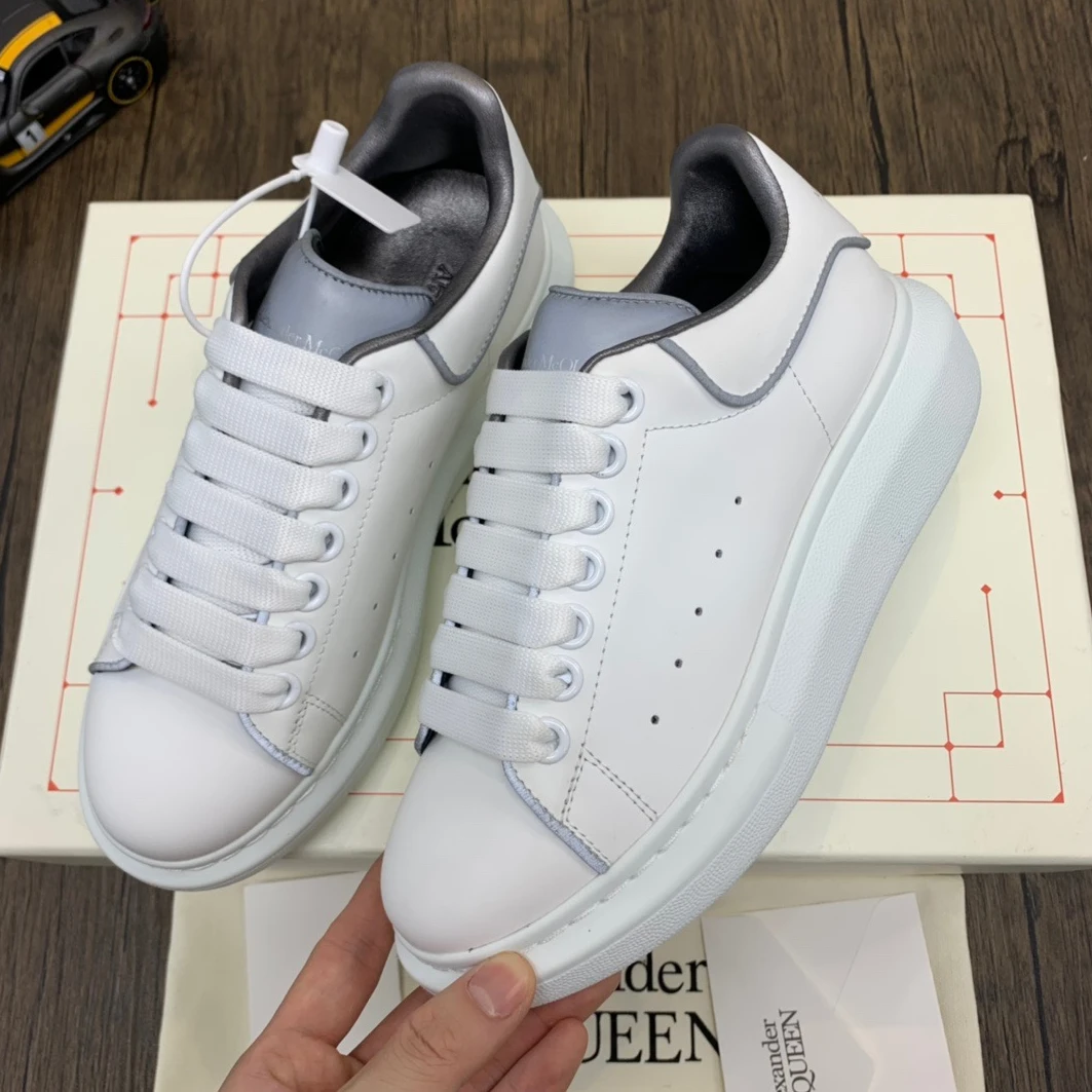 4753 McQuen 561123WHTQK NewStyle 1416