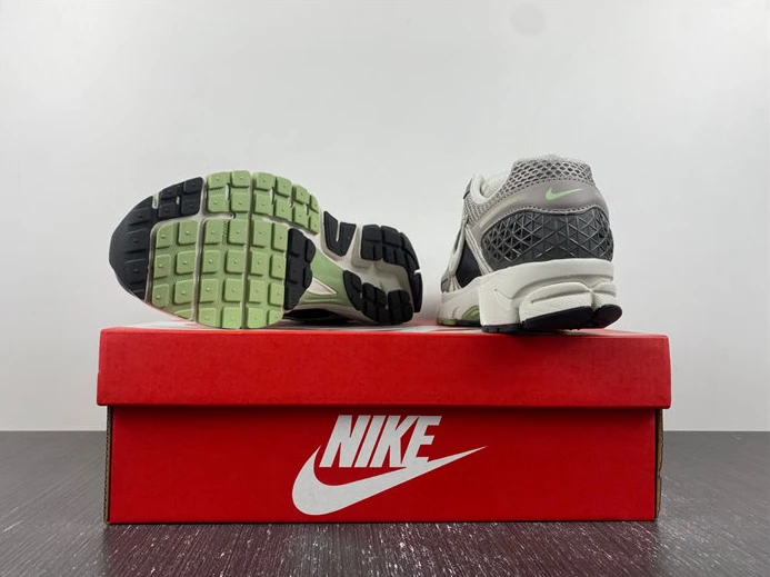 4856 Nike Zoom Vomero 5 Cobblestone Flat Pewter FB8825- GoAnywhere 2764