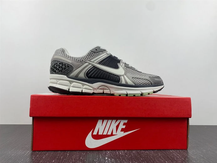 4856 Nike Zoom Vomero 5 Cobblestone Flat Pewter FB8825- GoAnywhere 2764