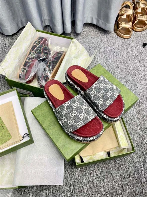 4886 Gucci Slipper WellDesigned 3242