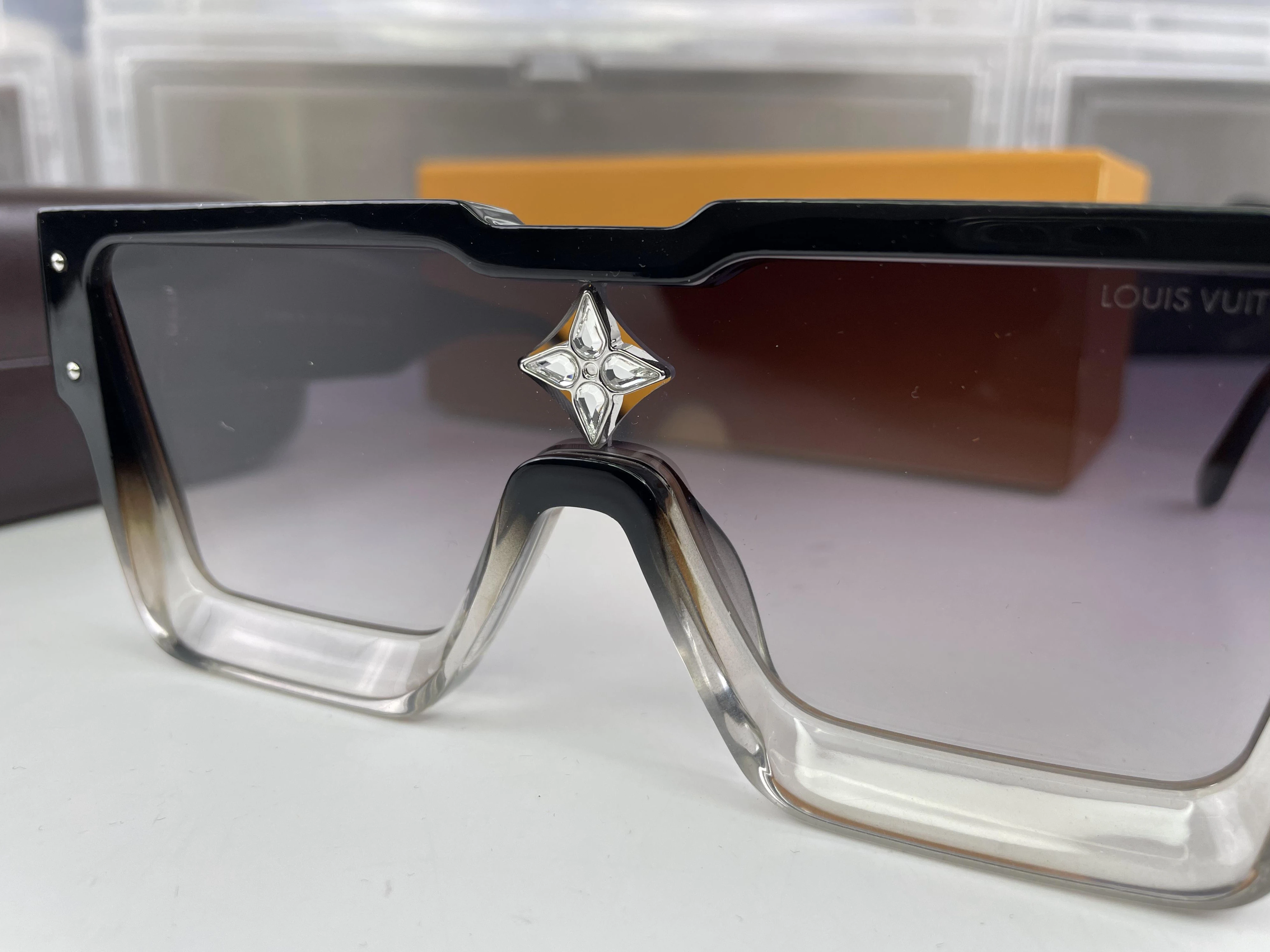 4967 Louis Vuitton Black Purple Sunglasses NewStyle 366