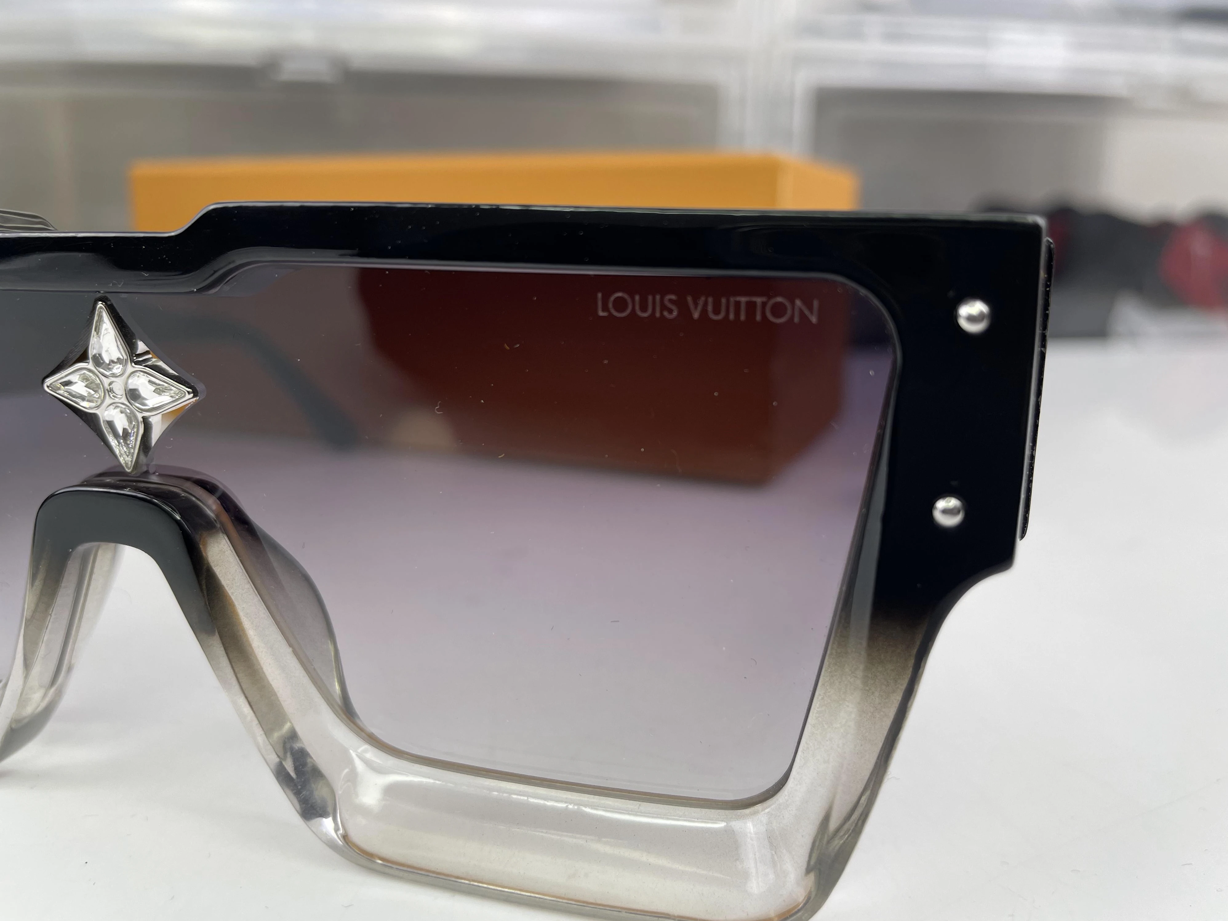 4967 Louis Vuitton Black Purple Sunglasses NewStyle 366