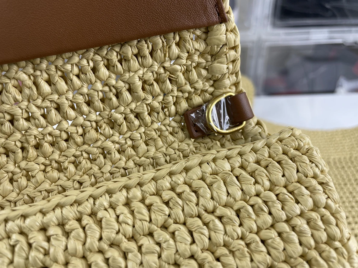 5004 YSL Saint Laurent ICARE Knit bag ( 55 x 43 x 5cm) WellDesigned 221