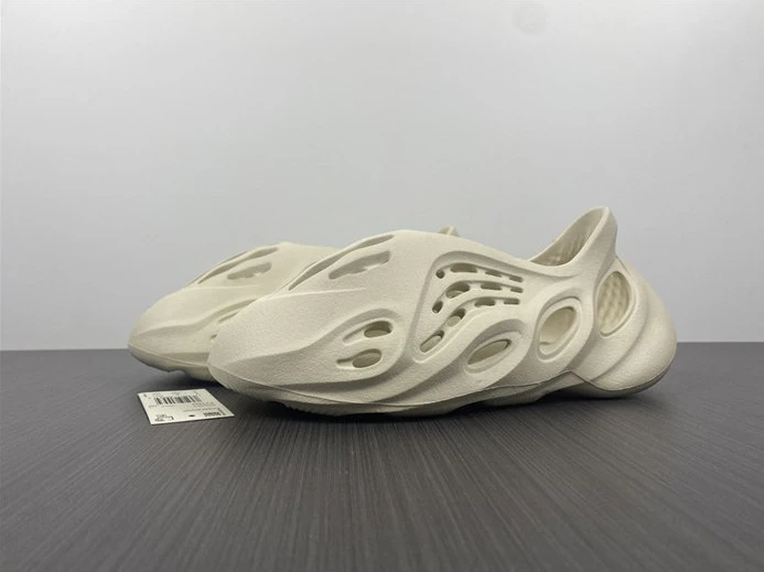 5016 ADIDAS YEEZY Foam RNNR Sand FY Popular 2868