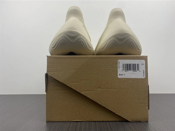 5016 ADIDAS YEEZY Foam RNNR Sand FY Popular 2868