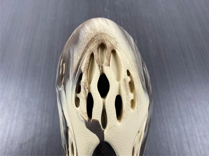 5035 adidas Yeezy Foam RNNR MX Cream Clay GX UrbanStyle 2839