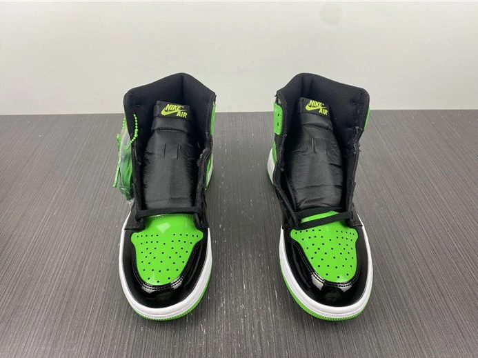 5173 Jordan1 black green 555088- UrbanStyle 475