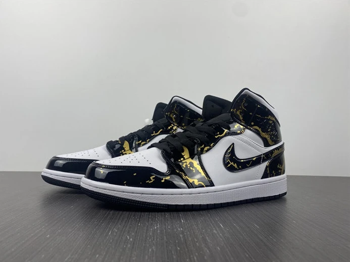 5257 JORDAN 1 MID 554724- DailyWear 484