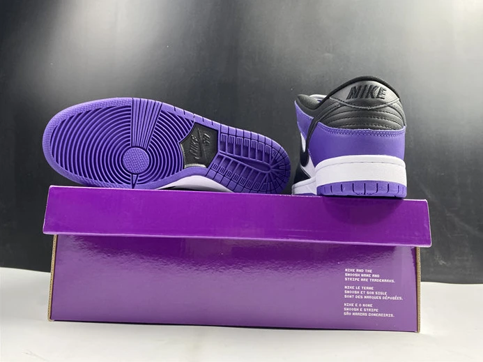 5300 Nike SB Dunk Low Court Purple BQ6817- UrbanStyle 2170