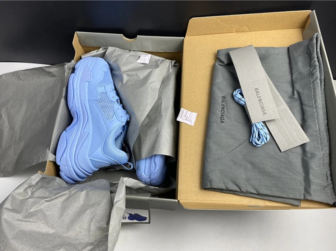 5445 BLCG Triple S Light Blue  524039 W2FW1 GoodFit 3407