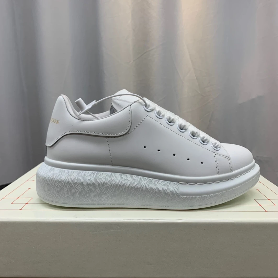 559 McQuen White 553680WHGP TopPick 1409