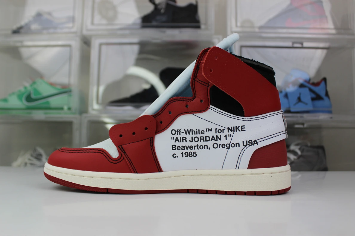 5713 GOAT Air Jordan 1 OFF-WHITE Red Chicago UrbanStyle 398