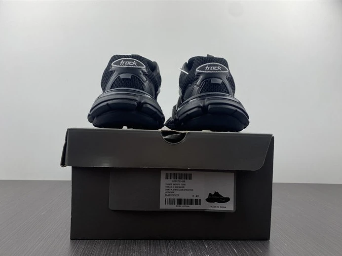5765 BLCG TRACK SNEAKER 700875 W3RF1 NewStyle 3472