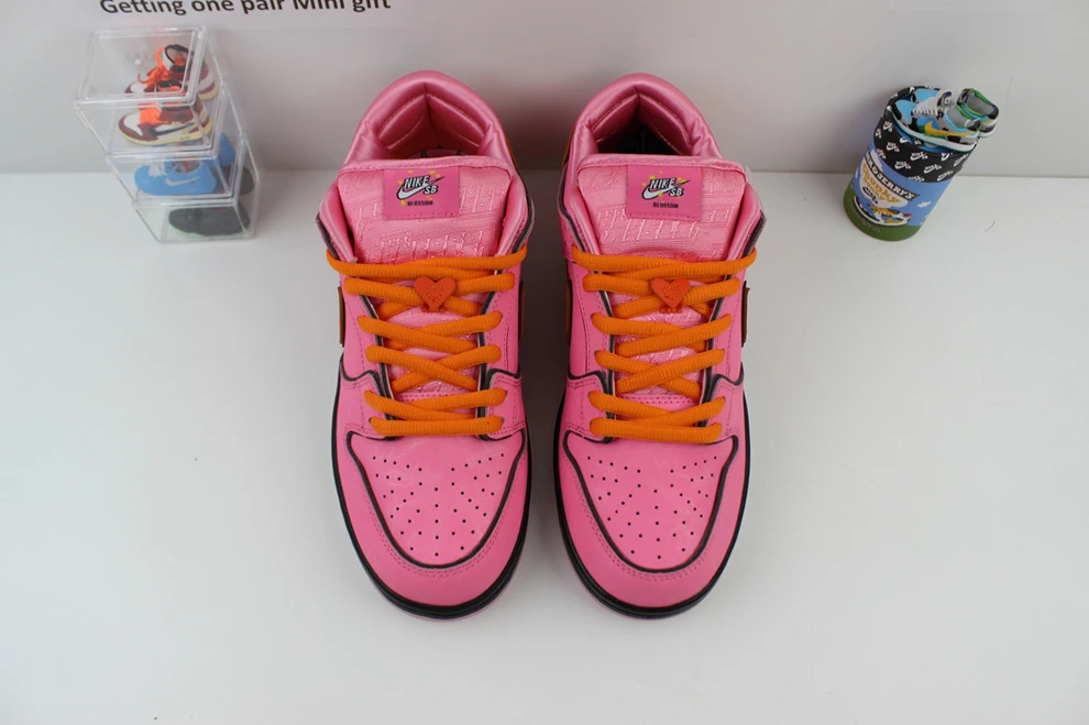 5778 The Powerpuff Girls X Nike SB Dunk Low Blossom Popular 1736
