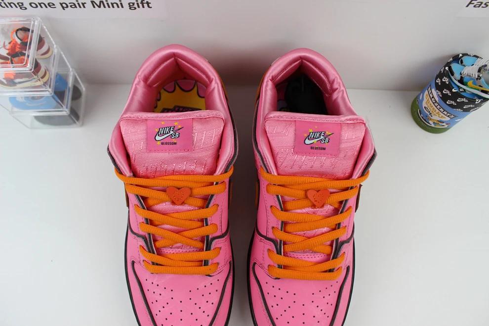5778 The Powerpuff Girls X Nike SB Dunk Low Blossom Popular 1736
