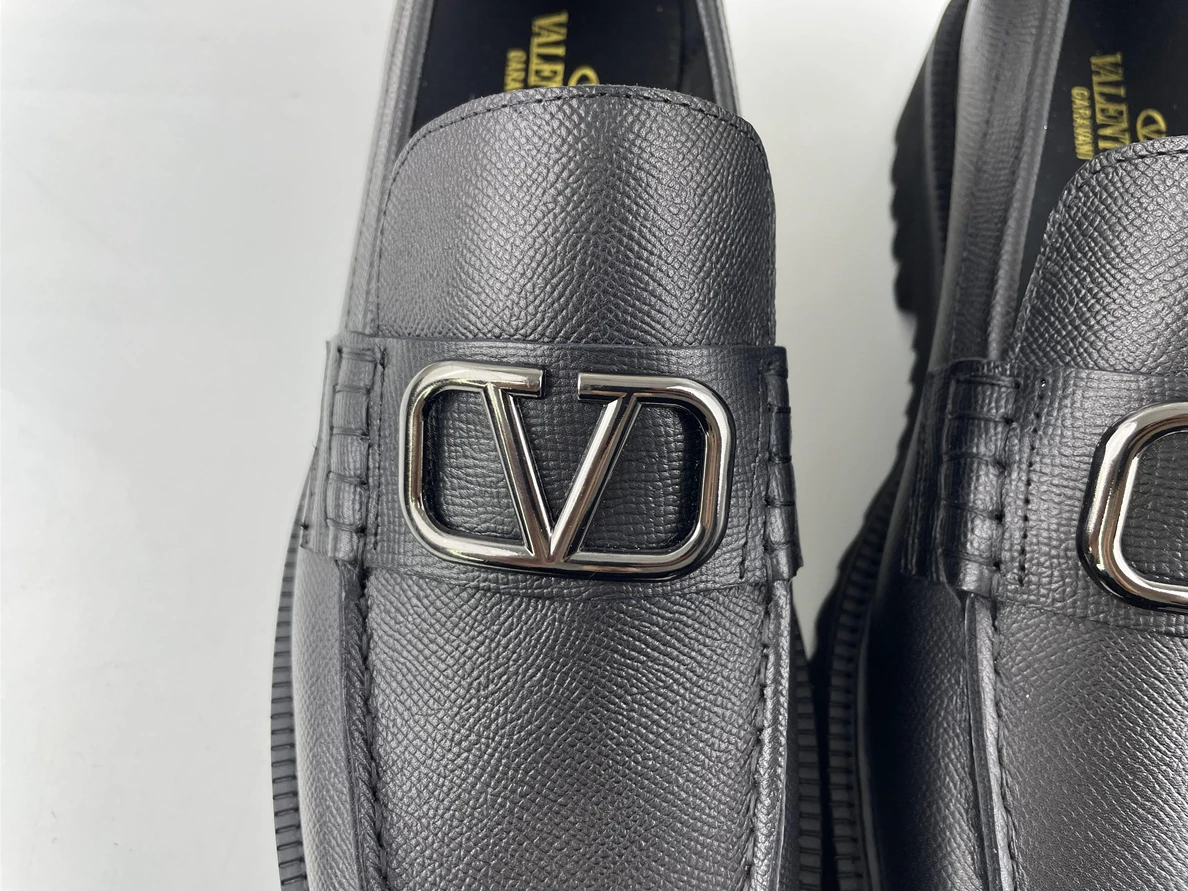 5793 Valentino Black Mens Lichi leather Shoes with silver metal Popular 3558