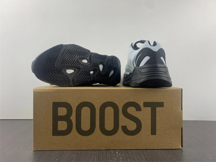 5934 adidas Yeezy Boost 700 MNVN Blue Tint GZ Trendy 3019
