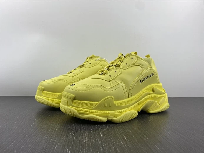 6043 BLCG TRIPLE S SNEAKER 524039 W1FB5 SportInspired 3392