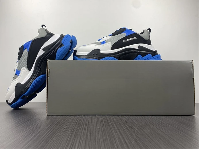 6087 BLCG TRIPLE SNEAKER 536737 W2CA1 StreetReady 3348