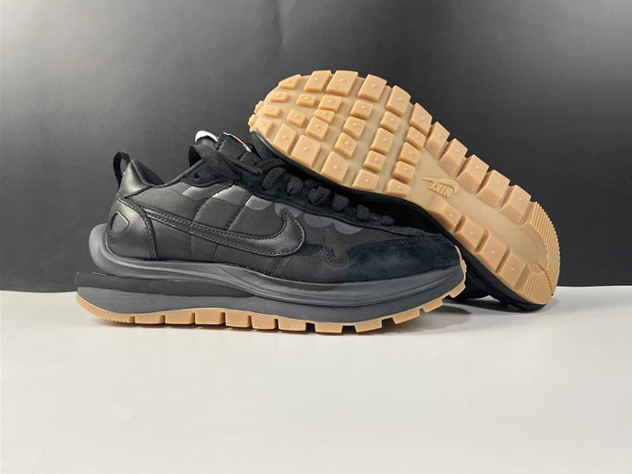 6115 Nike Vaporwaffle sacai Black Gum DD1875- UrbanStyle 2710