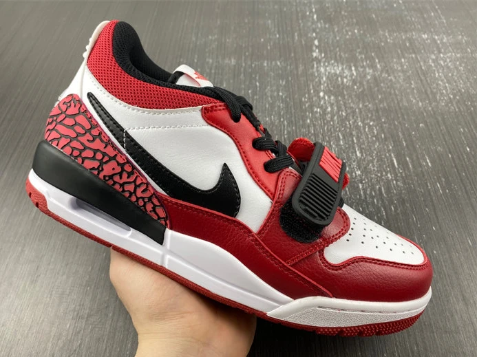 6190 Jordan Legacy 312 Low Chicago Red. CD7069-116. WellDesigned 387