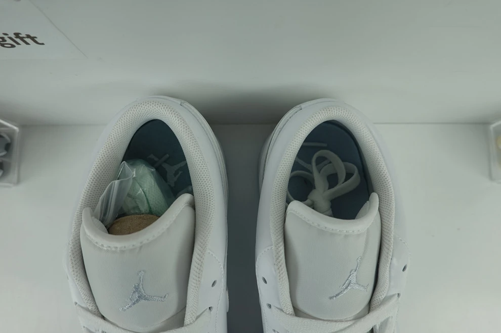 6335 1代 Air Jordan 1 Low White Silver GoAnywhere 585