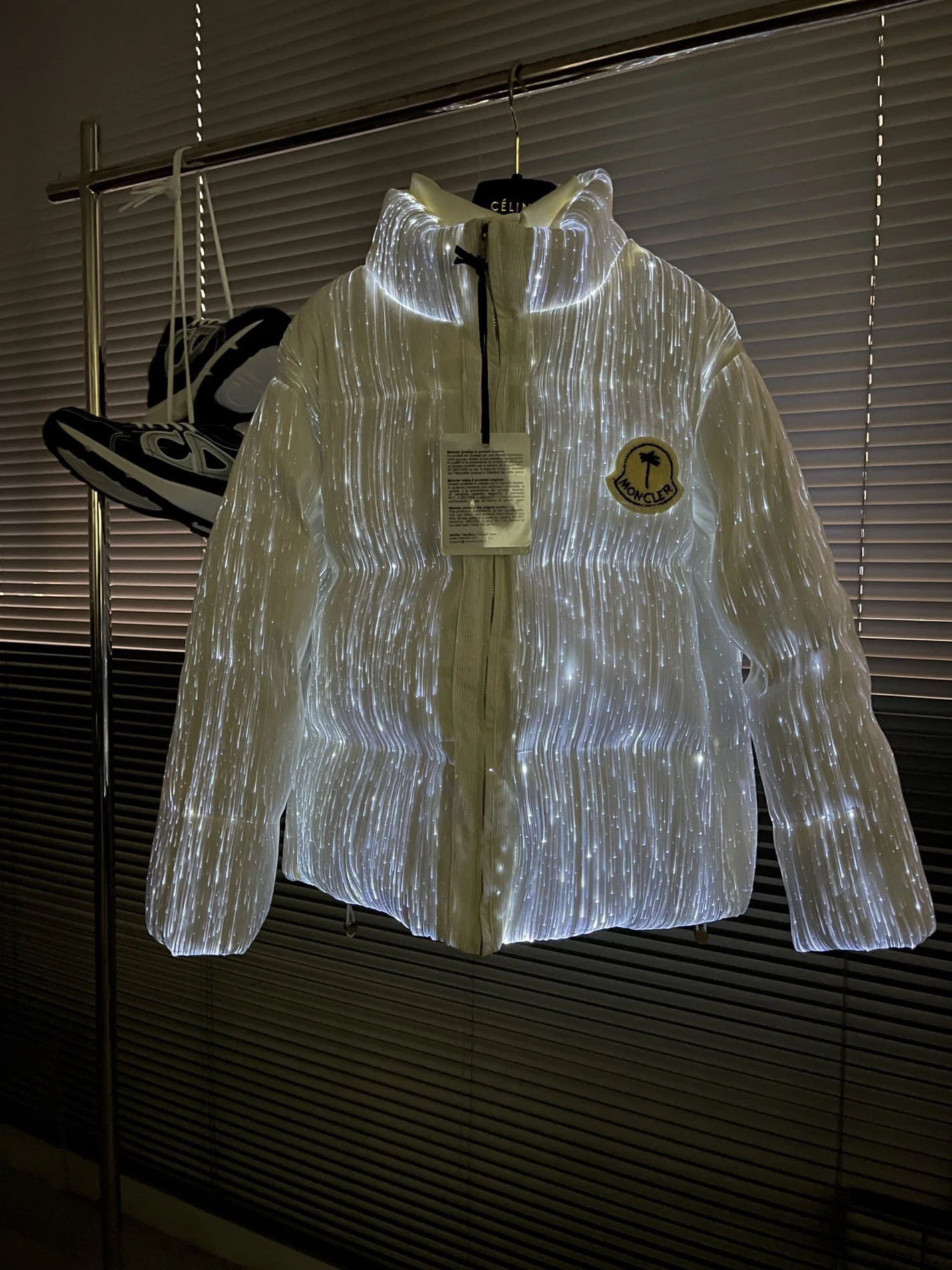 6852 Moncler Palm Angels Glow in Dark White Jacket WellDesigned 36