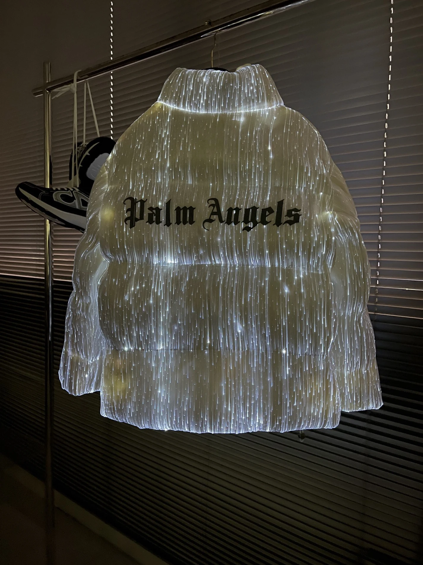 6852 Moncler Palm Angels Glow in Dark White Jacket WellDesigned 36