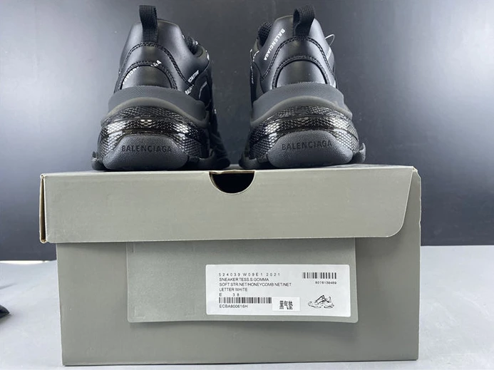 6966 BLCG TRIPLE SNEAKER 524039 W09E1 Affordable 3408