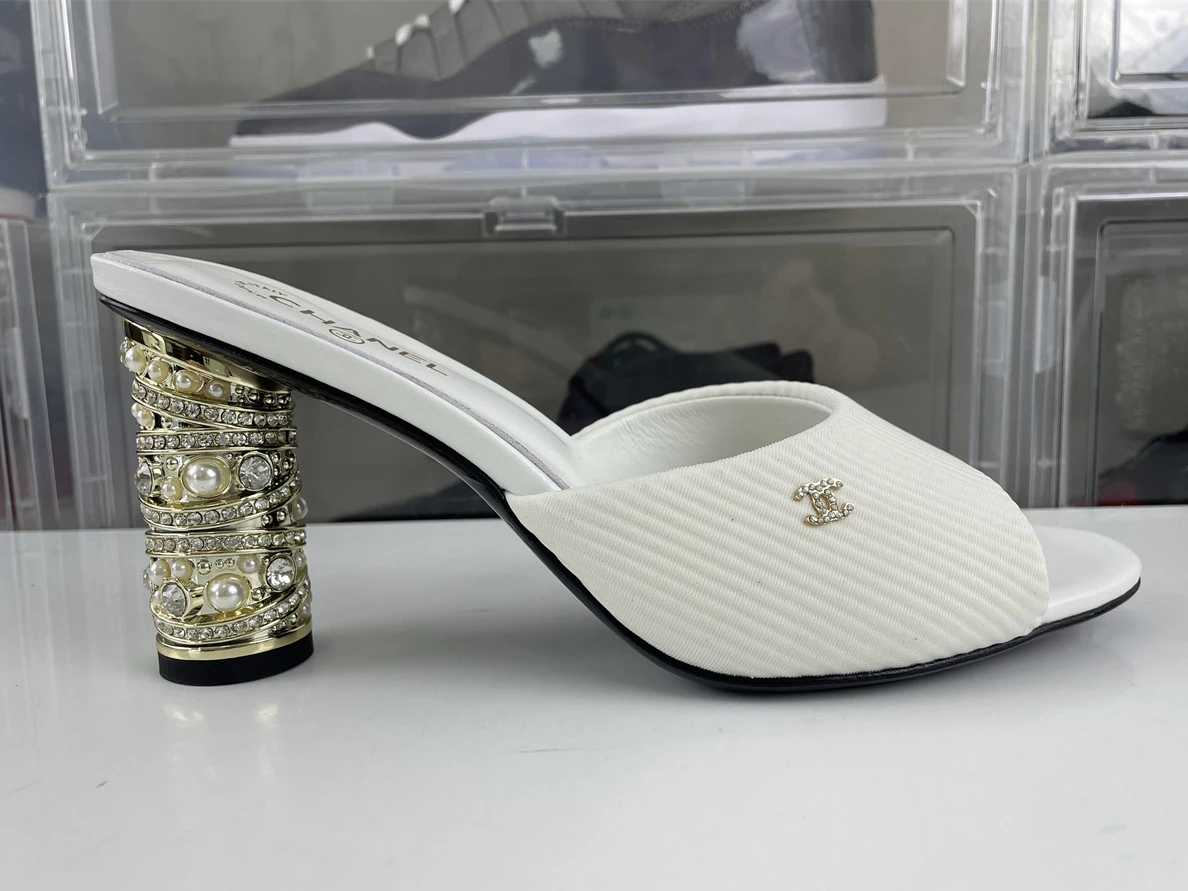 7195 Chanel White Gold high heel with pearl Fashionable 1224