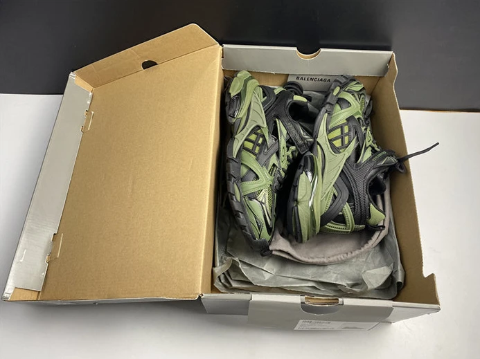 7277 BLCG Track.2 Khaki  568614 W3AE1 DailyWear 3505