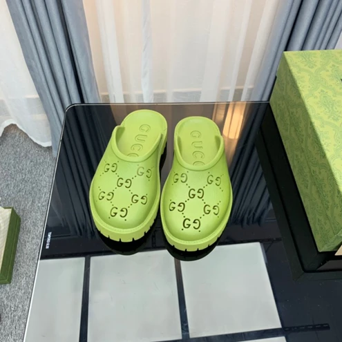 736 Gucci Slipper TopPick 3126