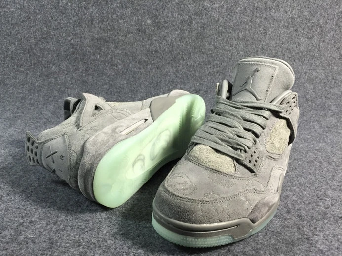 7542 Jordan 4 Retro Kaws 930155- Fashionable 905