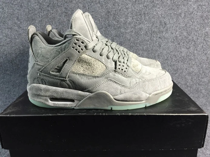 7542 Jordan 4 Retro Kaws 930155- Fashionable 905