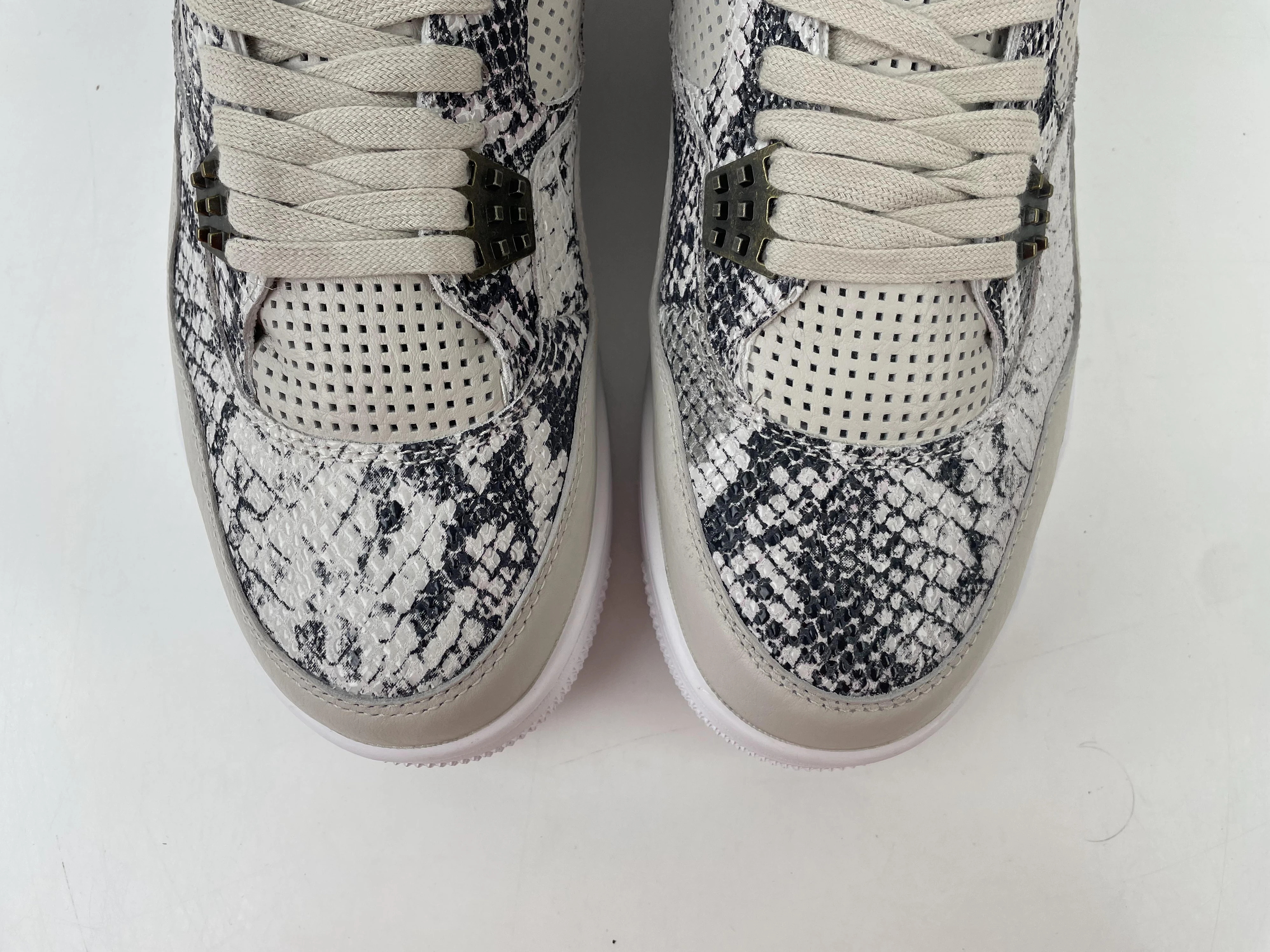 7575 GOAT Air Jordan 4 Premium Snakeskin GoAnywhere 807