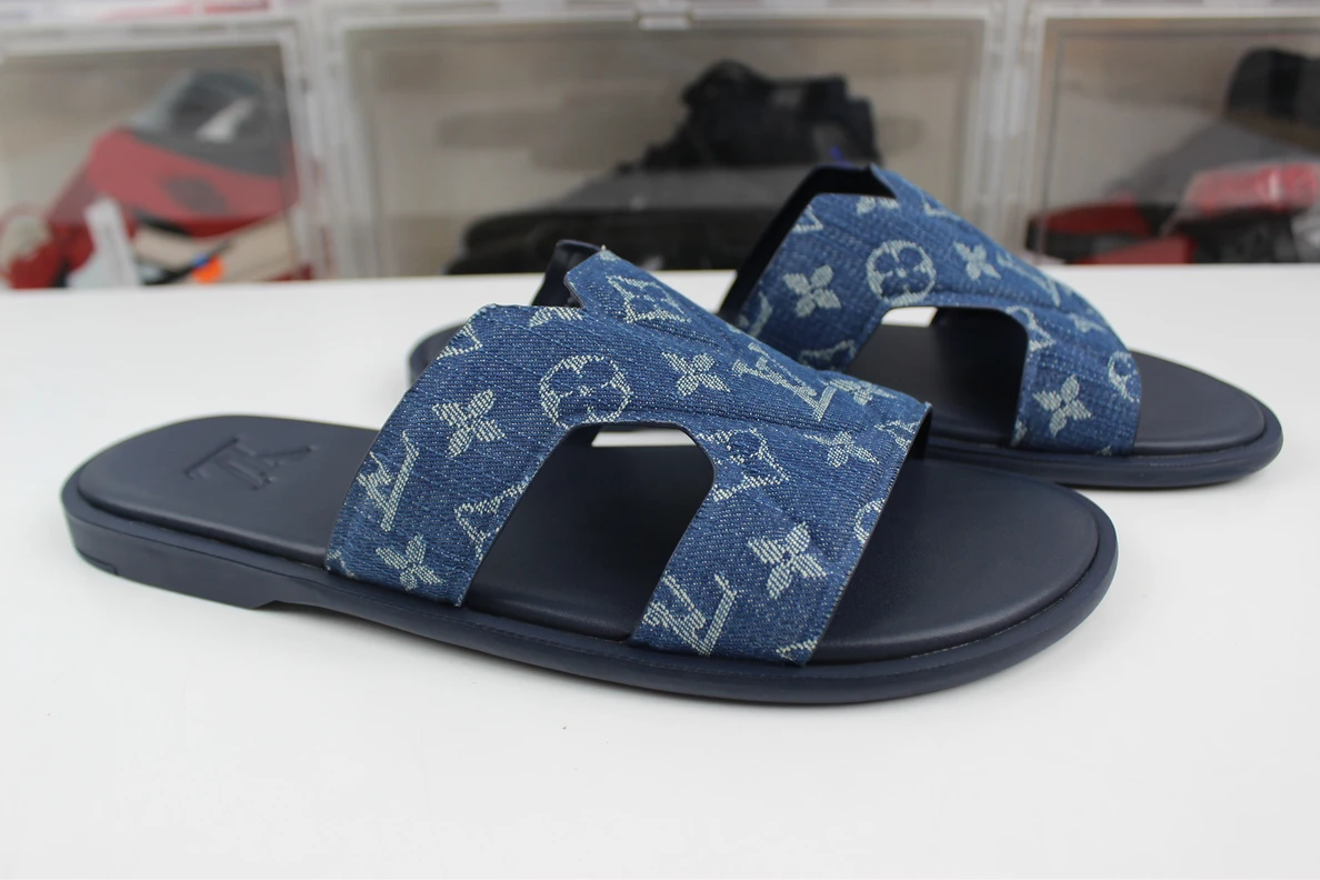 7642 Louis Vuitton Miami Blue Slides SC Fashionable 214