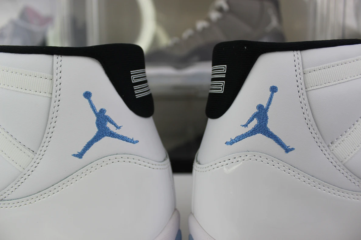 7716 GOAT Air Jordan 11 “Legend Blue” GoAnywhere 1040