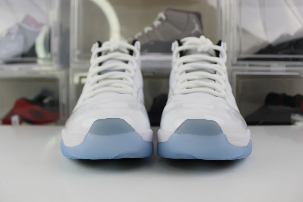7716 GOAT Air Jordan 11 “Legend Blue” GoAnywhere 1040