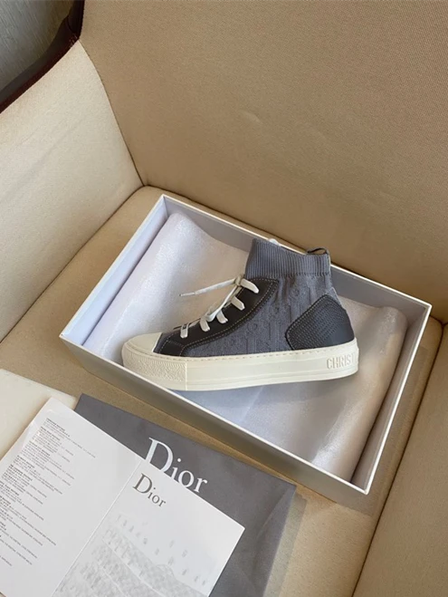 7787 DR Sneaker BestValue 1689