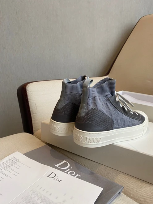 7787 DR Sneaker BestValue 1689