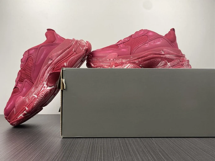 7878 BLCG Triple S Faded Red  524039 W3CN3 Affordable 3347