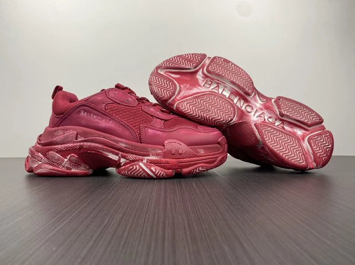 7878 BLCG Triple S Faded Red  524039 W3CN3 Affordable 3347