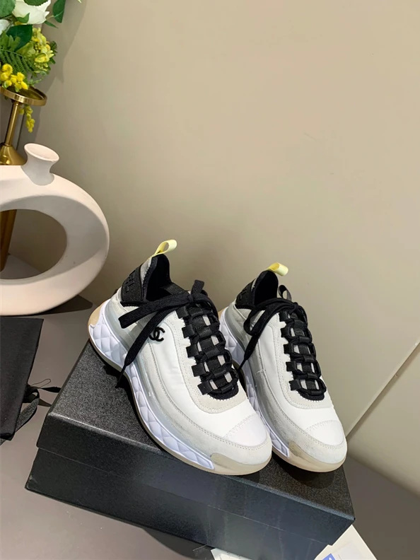 8140 Chanel Sneakers Comfortable 1282