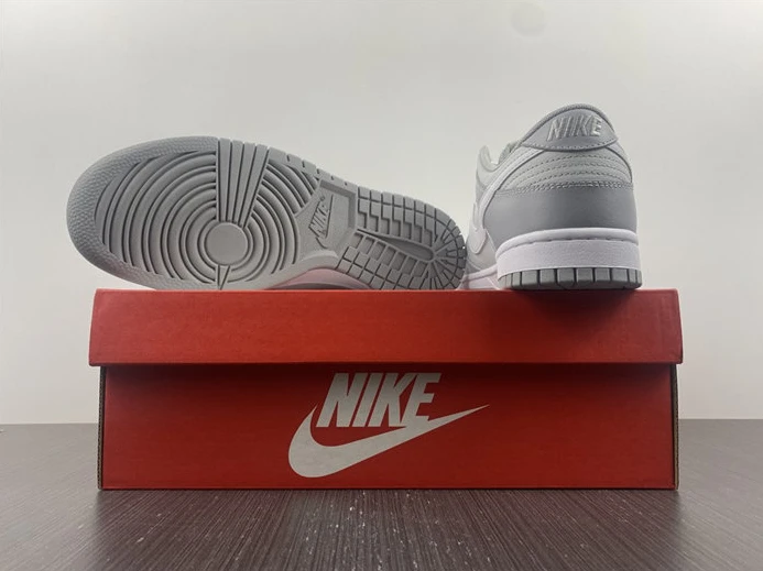 8269 Nike Dunk Low Two Tone Grey DJ6188- Fashionable 1933