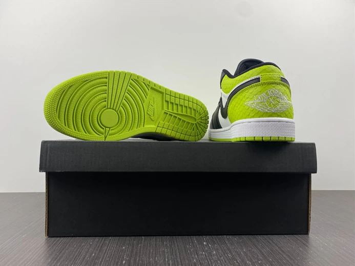 8299 Jordan 1 Low Snakeskin Vivid Green DX4446- StreetReady 671