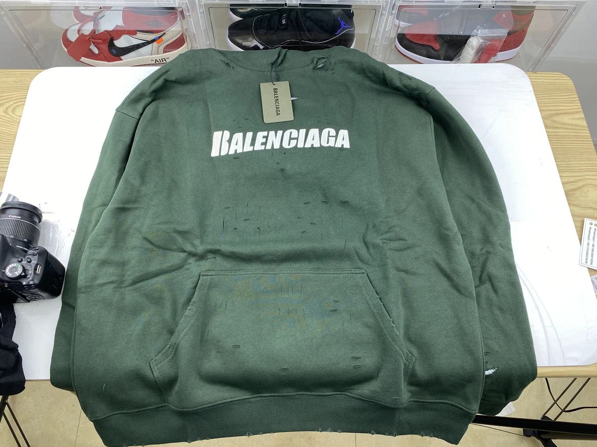 8622 Balenciaga Green Scratch Hoodie (fit one size larger than regular one) AllSeason 64