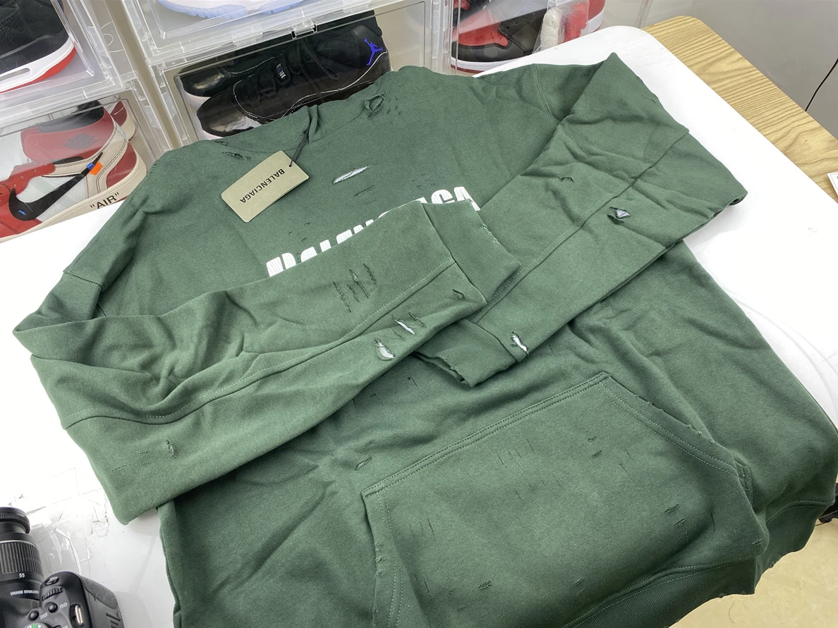 8622 Balenciaga Green Scratch Hoodie (fit one size larger than regular one) AllSeason 64
