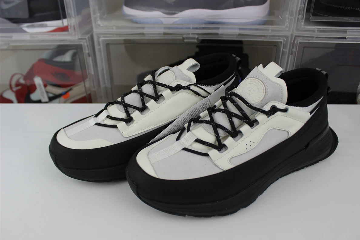 8673 Canada Goose Glacier Trail Black White GoAnywhere 3581