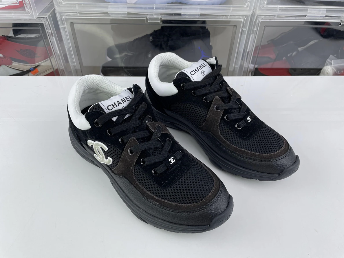 8701 Chanel Black walking sneaker ( EU35-46) NewStyle 3555